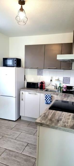 툴루즈 T2 Pool & Terrasse - Parking - Metro - Wifi 아파트 외부 사진